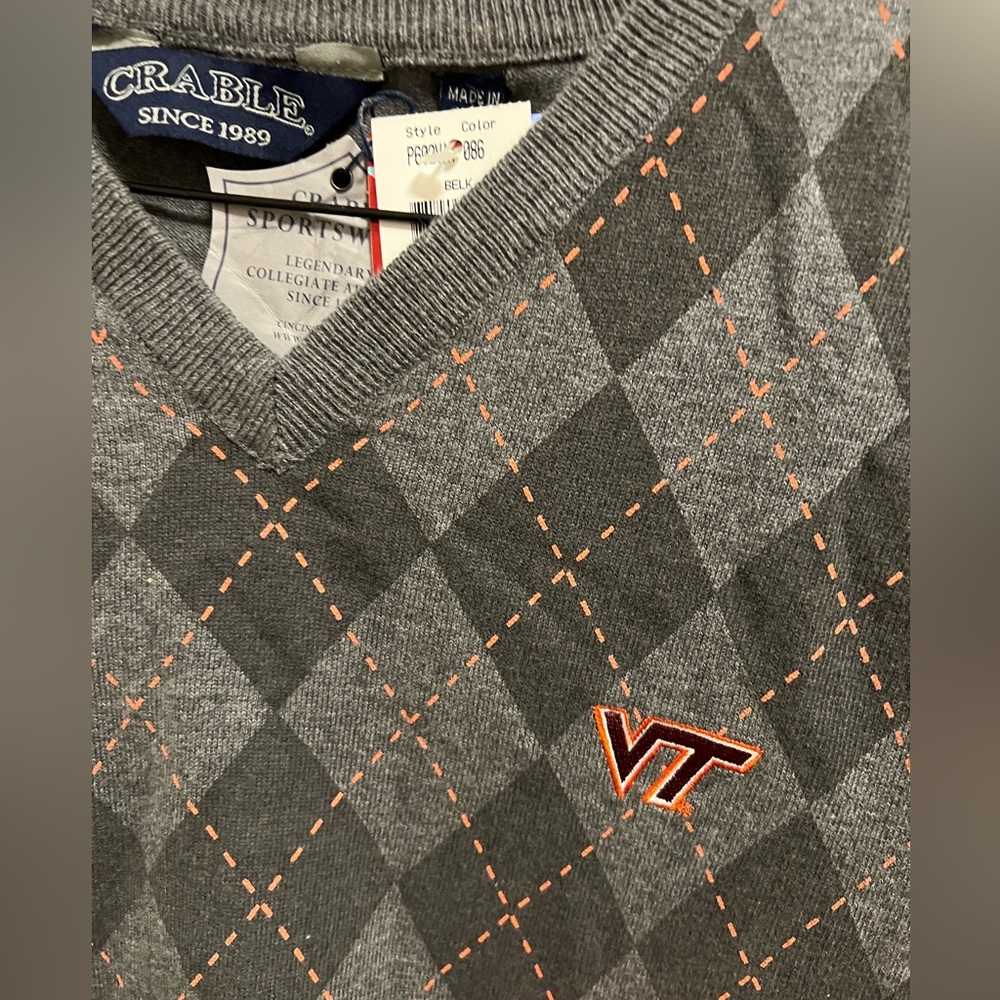 Men’s Virginia Tech pull over vest brand new with tags. Medium